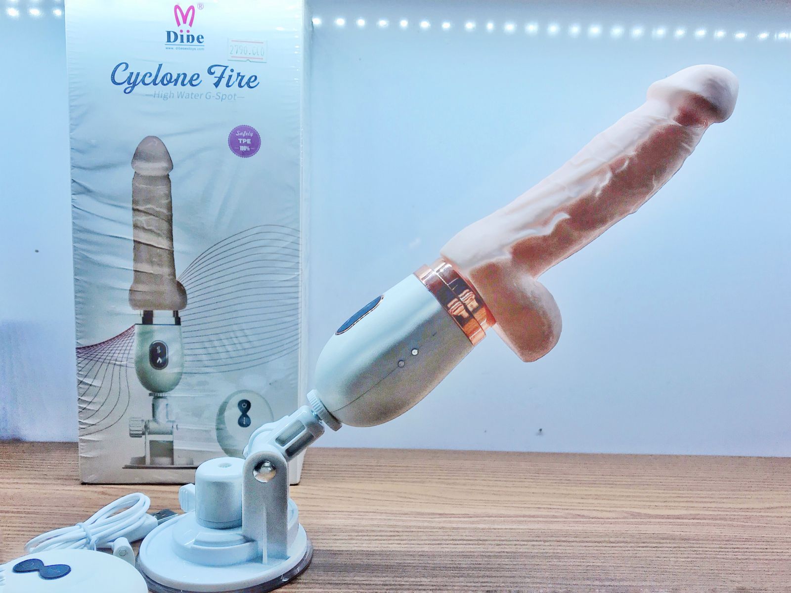 Dương Vật Giả Rung Thụt Ngoáy Gắn Tường Điều Khiển Từ Xa  Cyclone Fire - Shop Bao Cao Su Đà Nẵng